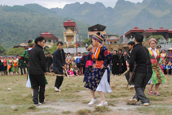 Múa Khèn là linh hồn trong các lễ hội của đồng bào Mông Hà Giang (ảnh minh họa)
